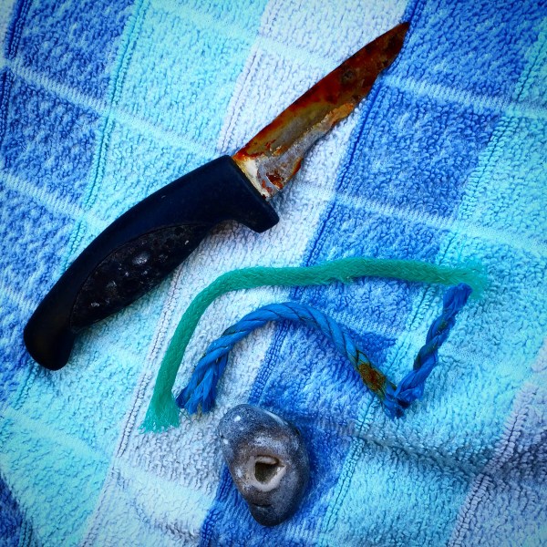 Rope Knife 'Lucky Stone' ? Which One? Which Way?